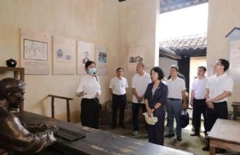 省作协组织军转干部开展八一建军节参观见学活动